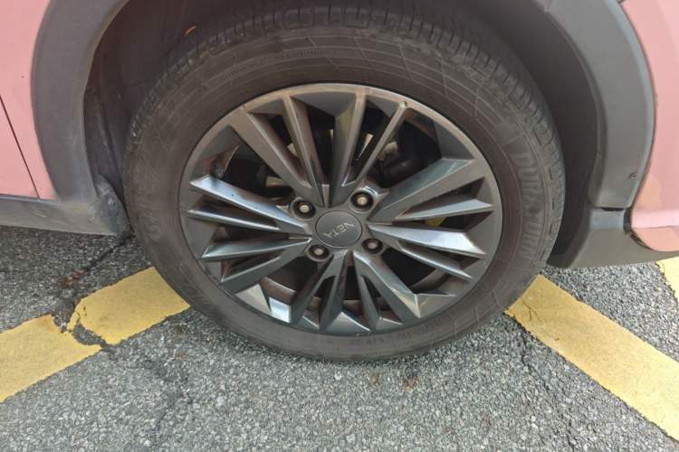 Used NETA V 2021 Witch Edition Right Front Wheel Hub