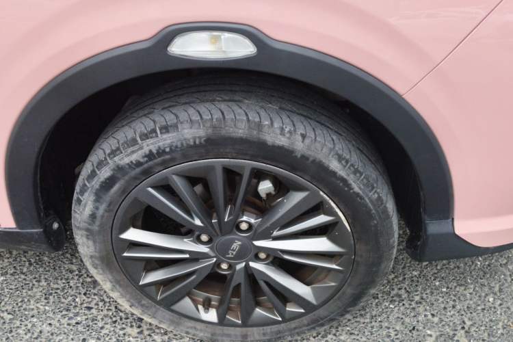 Used NETA V 2021 Witch Edition Right Front Wheel Hub