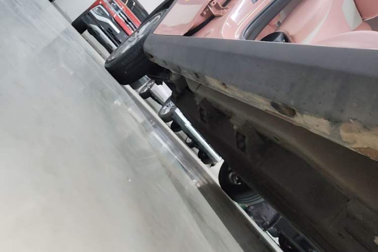 Used NETA V 2021 Witch Edition Right Side Sill