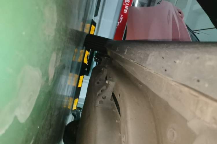 Used NETA V 2021 Witch Edition Right Side Sill