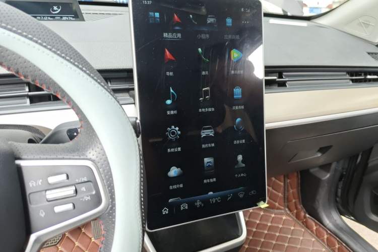 Used NETA V 2021 Standard Range Entertainment Version – Upgraded Model Audio And AC Panel