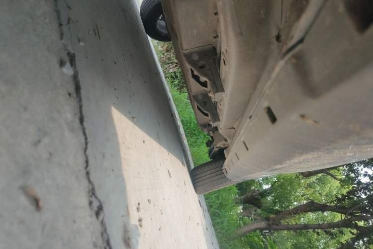 Used NETA V 2021 Standard Range Entertainment Edition Chassis Front Left