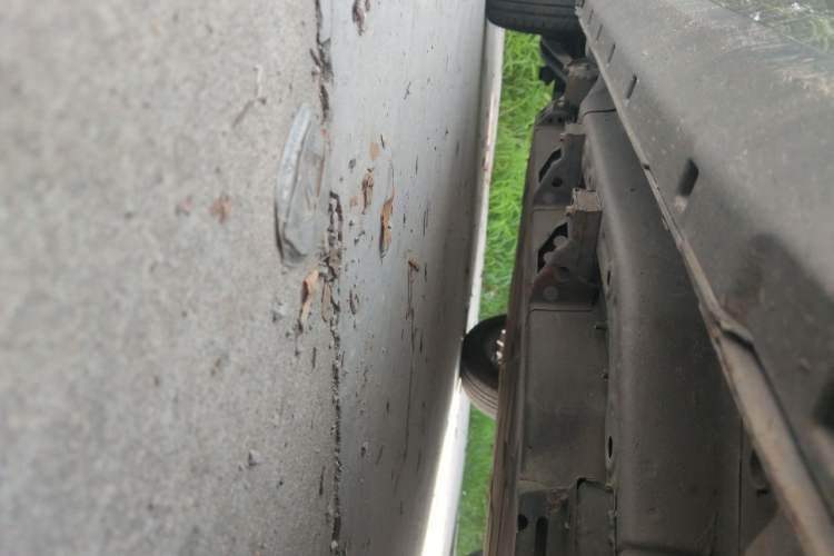 Used NETA V 2021 Standard Range Entertainment Edition Chassis Front Right