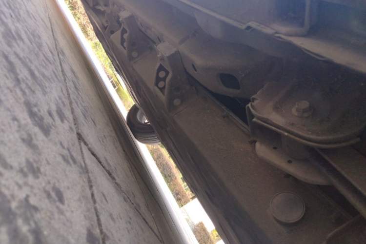 Used NETA V 2021 Long-Range Entertainment Edition Chassis Rear Left