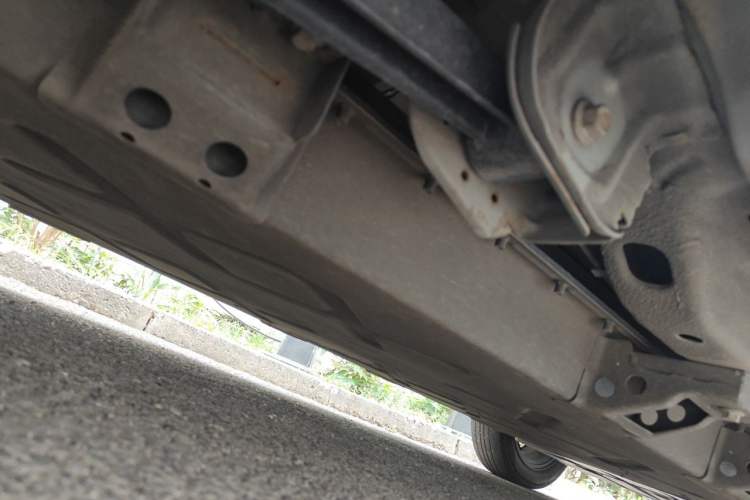 Used NETA V 2021 Long-Range Entertainment Edition Chassis Rear Right