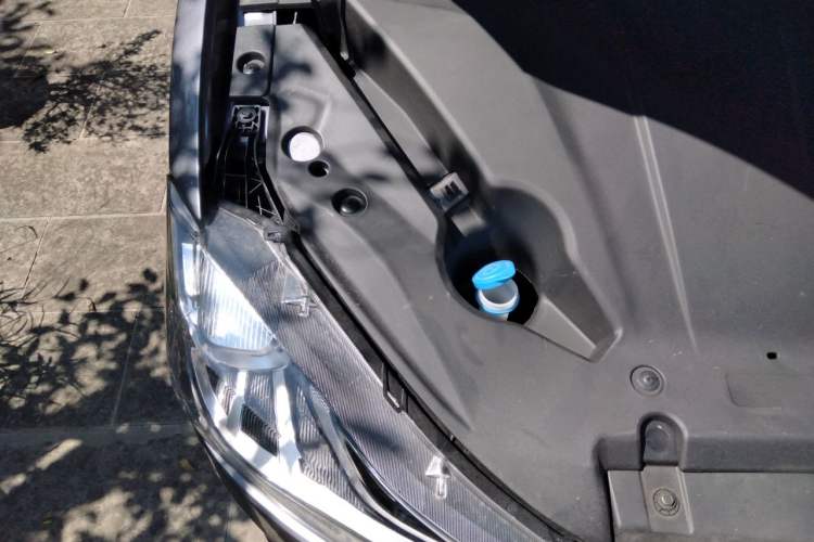Used NETA V 2021 Long-Range Entertainment Edition Engine Bay Right
