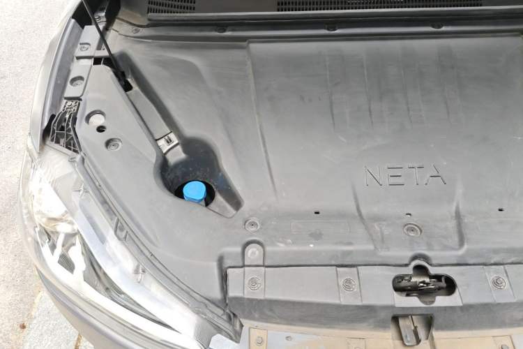 Used NETA V 2021 Standard Range Entertainment Version – Upgraded Model Engine Bay Right