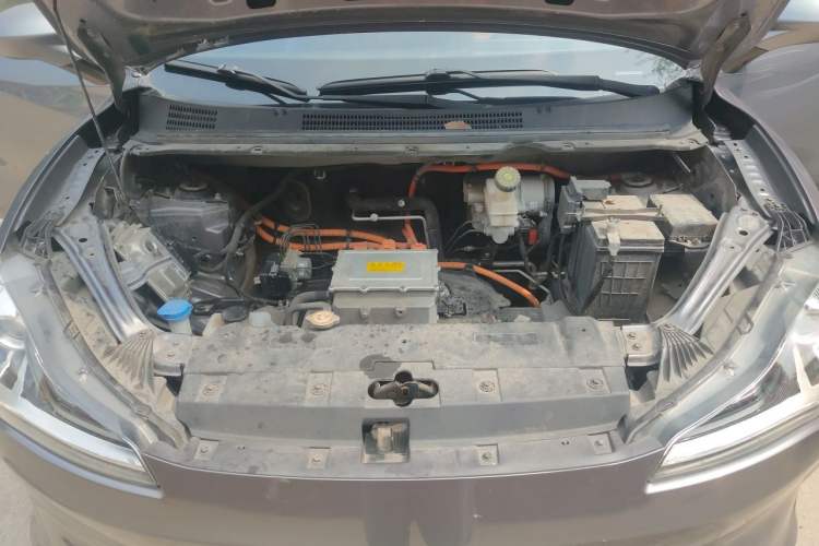 Used NETA V 2021 Standard Range Entertainment Edition Engine Bay