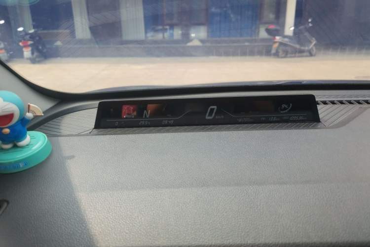 Used NETA V 2021 Standard Range Entertainment Edition Instrument Cluster