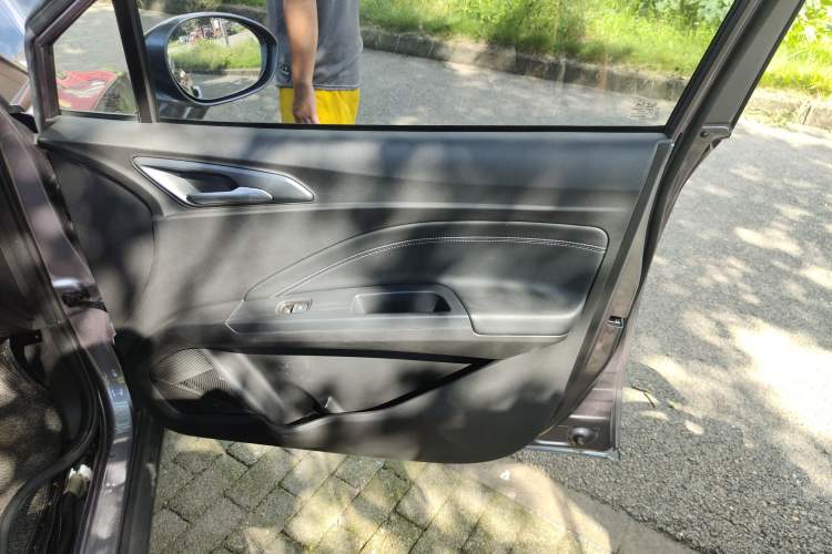 Used NETA V 2021 Ride-Hailing Custom Edition Interior 5
