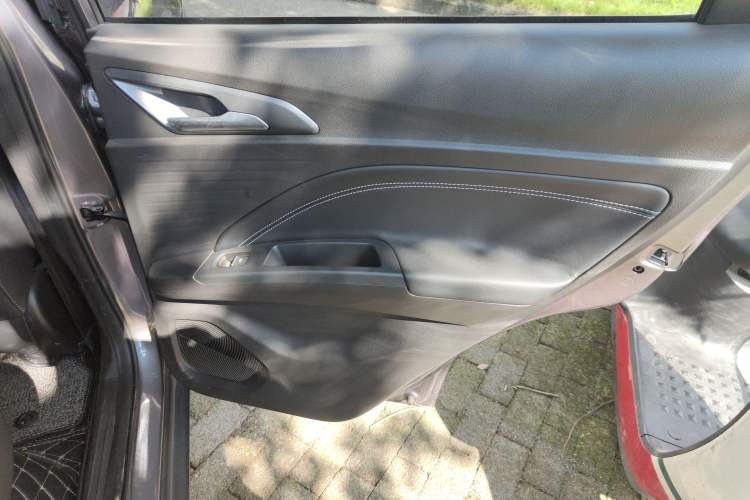 Used NETA V 2021 Ride-Hailing Custom Edition Interior 6