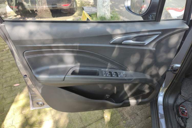 Used NETA V 2021 Ride-Hailing Custom Edition Interior 7