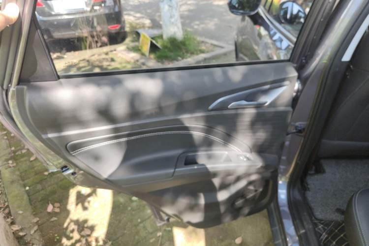 Used NETA V 2021 Ride-Hailing Custom Edition Interior 8