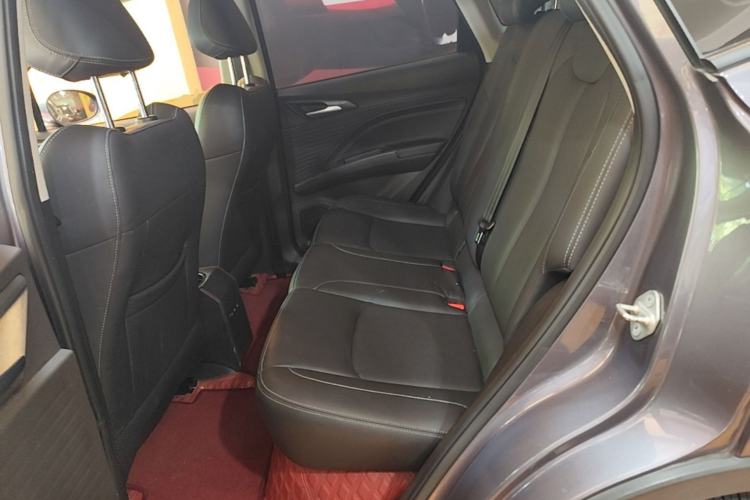 Used NETA V 2021 Long-Range Entertainment Edition Upgrade Model Left Rear Seat