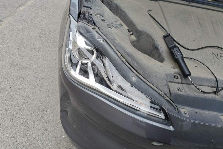 Used NETA V 2021 Long-Range Entertainment Edition Right Front Headlight