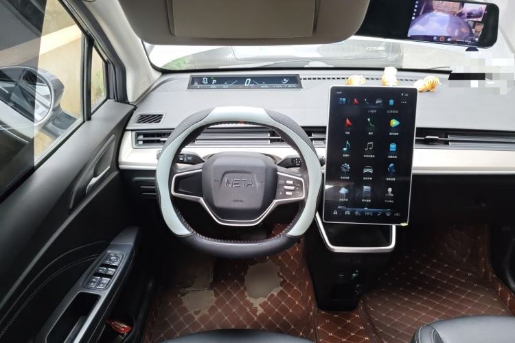 Used NETA V 2021 Standard Range Entertainment Version – Upgraded Model Steering Wheel