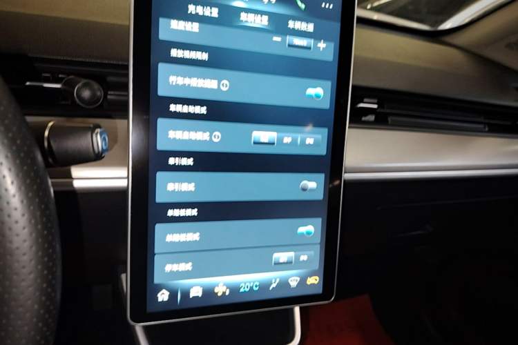 Used NETA V 2021 Standard Range Entertainment Version – Upgraded Model Audio And AC Panel