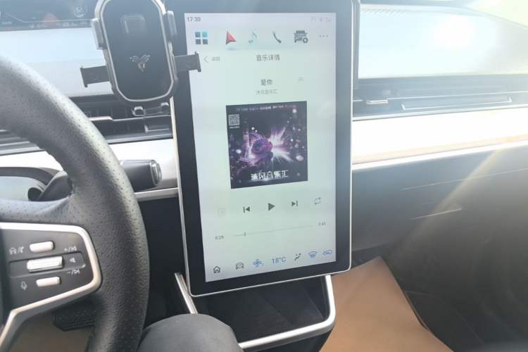 Used NETA V 2021 Standard Range Entertainment Version – Upgraded Model Audio And AC Panel