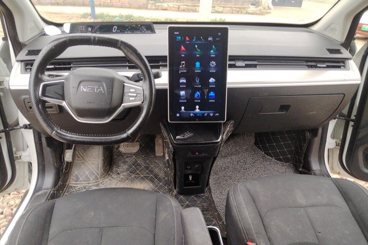Used NETA V 2021 Standard Range Entertainment Edition Center Console
