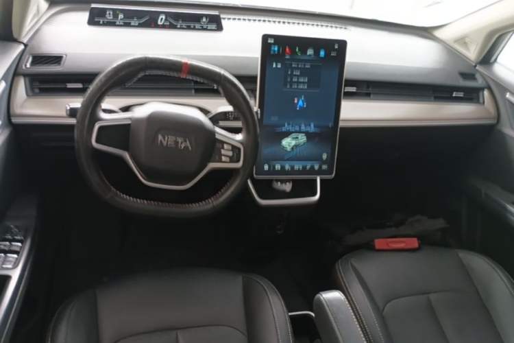 Used NETA V 2021 Standard Range Entertainment Version – Upgraded Model Center Console
