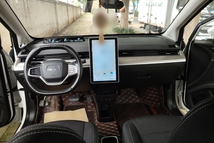Used NETA V 2021 Standard Range Entertainment Edition Center Console