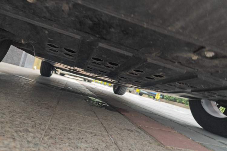 Used NETA V 2021 Standard Range Entertainment Version – Upgraded Model Chassis Front