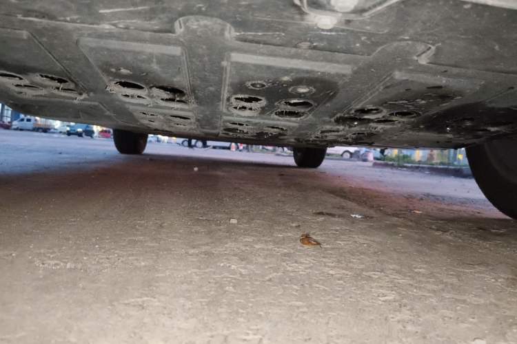 Used NETA V 2021 Long-Range Entertainment Edition Upgrade Model Chassis Front