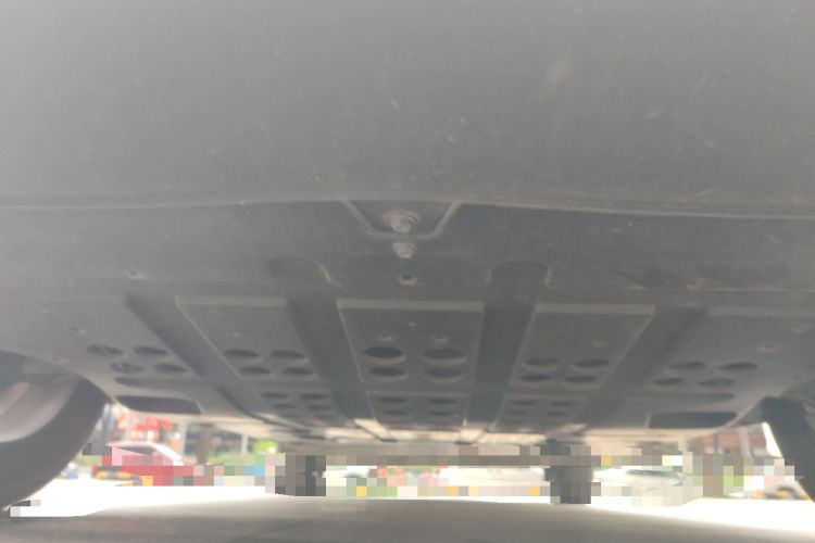 Used NETA V 2021 Long-Range Entertainment Edition Upgrade Model Chassis Front