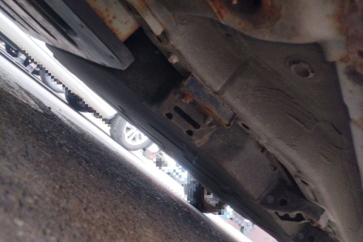 Used NETA V 2021 Long-Range Entertainment Edition Upgrade Model Chassis Front Left
