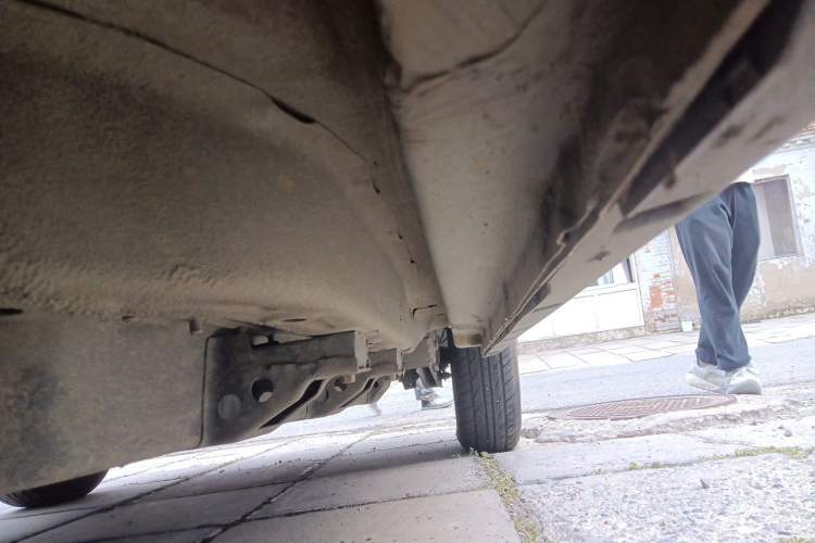 Used NETA V 2021 Long-Range Entertainment Edition Chassis Front Left