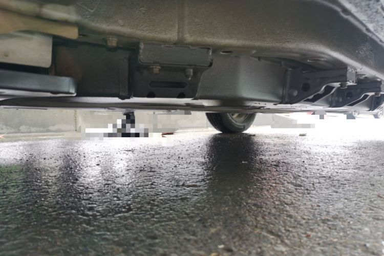 Used NETA V 2021 Long-Range Entertainment Edition Upgrade Model Chassis Front Left