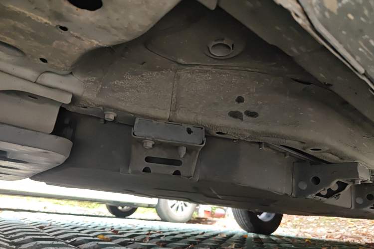 Used NETA V 2021 Long-Range Entertainment Edition Upgrade Model Chassis Front Left