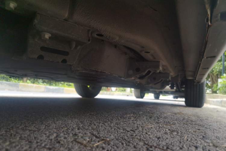 Used NETA V 2021 Long-Range Entertainment Edition Chassis Front Left