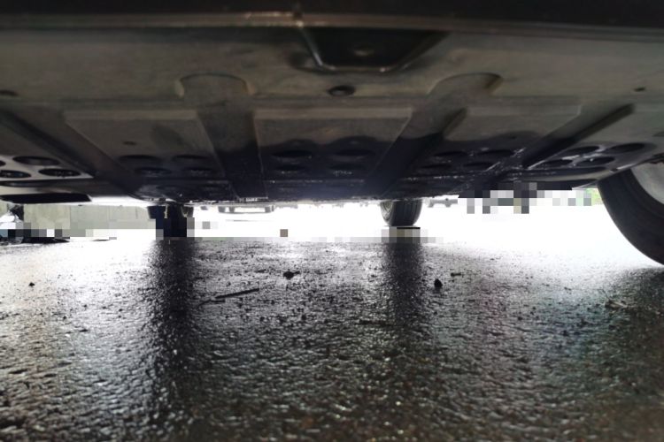Used NETA V 2021 Long-Range Entertainment Edition Upgrade Model Chassis Front