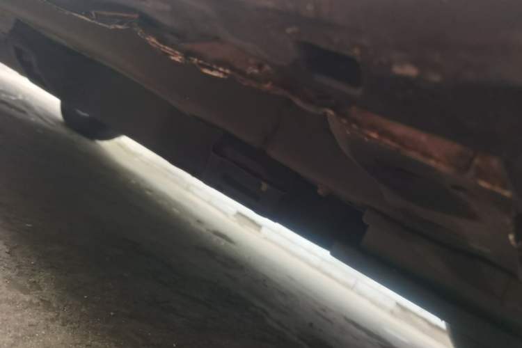 Used NETA V 2021 Long-Range Entertainment Edition Chassis Front Right