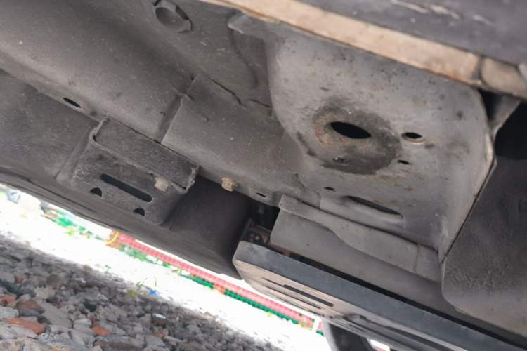 Used NETA V 2021 Long-Range Entertainment Edition Chassis Front Right