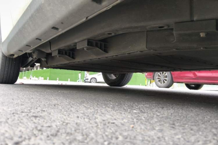 Used NETA V 2021 Standard Range Entertainment Version – Upgraded Model Chassis Front Right