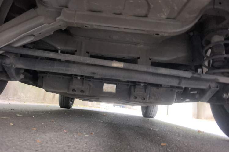 Used NETA V 2021 Long-Range Entertainment Edition Upgrade Model Chassis Rear