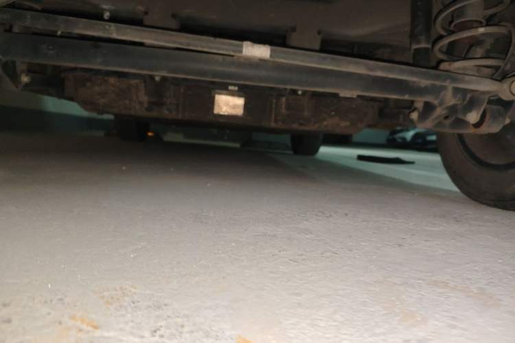 Used NETA V 2021 Long-Range Entertainment Edition Upgrade Model Chassis Rear