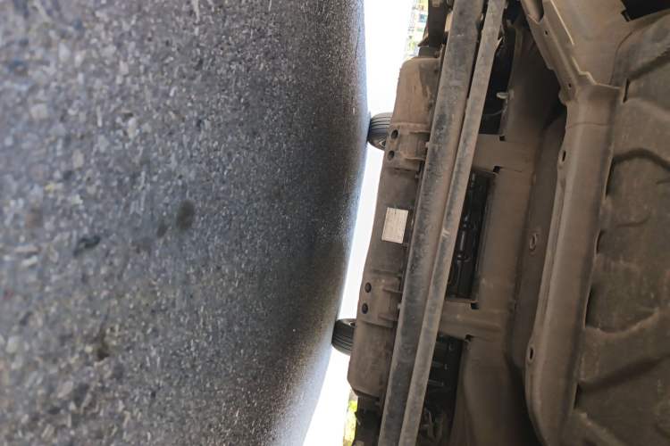 Used NETA V 2021 Long-Range Entertainment Edition Upgrade Model Chassis Rear