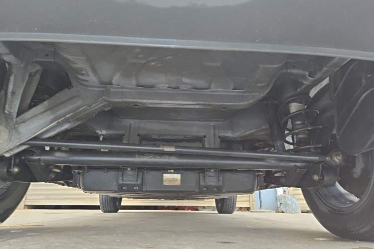 Used NETA V 2021 Long-Range Entertainment Edition Chassis Rear