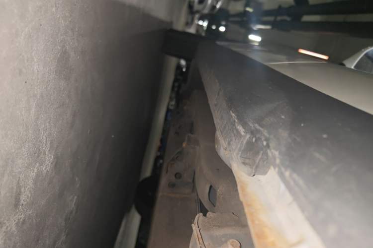 Used NETA V 2021 Long-Range Entertainment Edition Chassis Rear Left