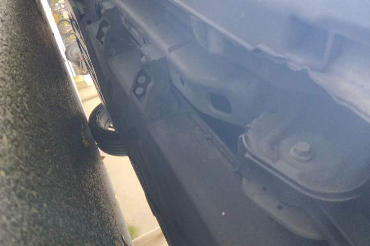Used NETA V 2021 Long-Range Entertainment Edition Chassis Rear Left