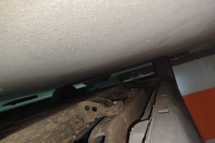 Used NETA V 2021 Long-Range Entertainment Edition Upgrade Model Chassis Rear Left