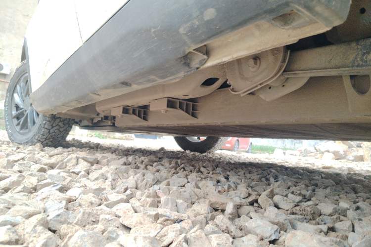 Used NETA V 2021 Standard Range Entertainment Edition Chassis Rear Left