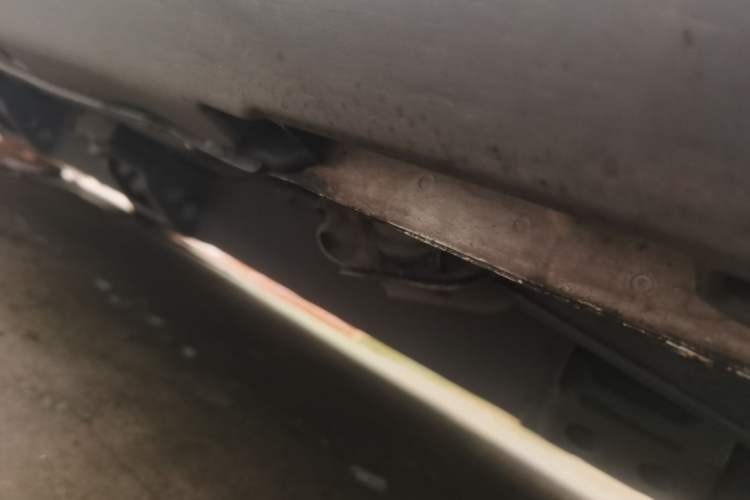 Used NETA V 2021 Long-Range Entertainment Edition Chassis Rear Left