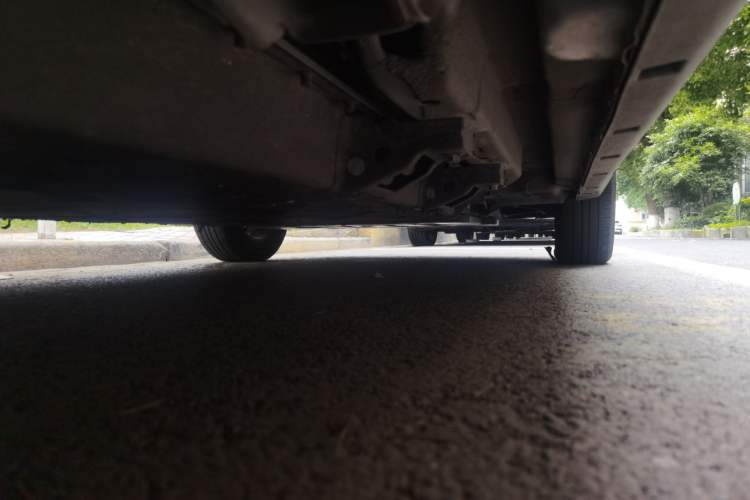 Used NETA V 2021 Long-Range Entertainment Edition Chassis Rear Right