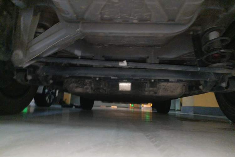 Used NETA V 2021 Long-Range Entertainment Edition Upgrade Model Chassis Rear