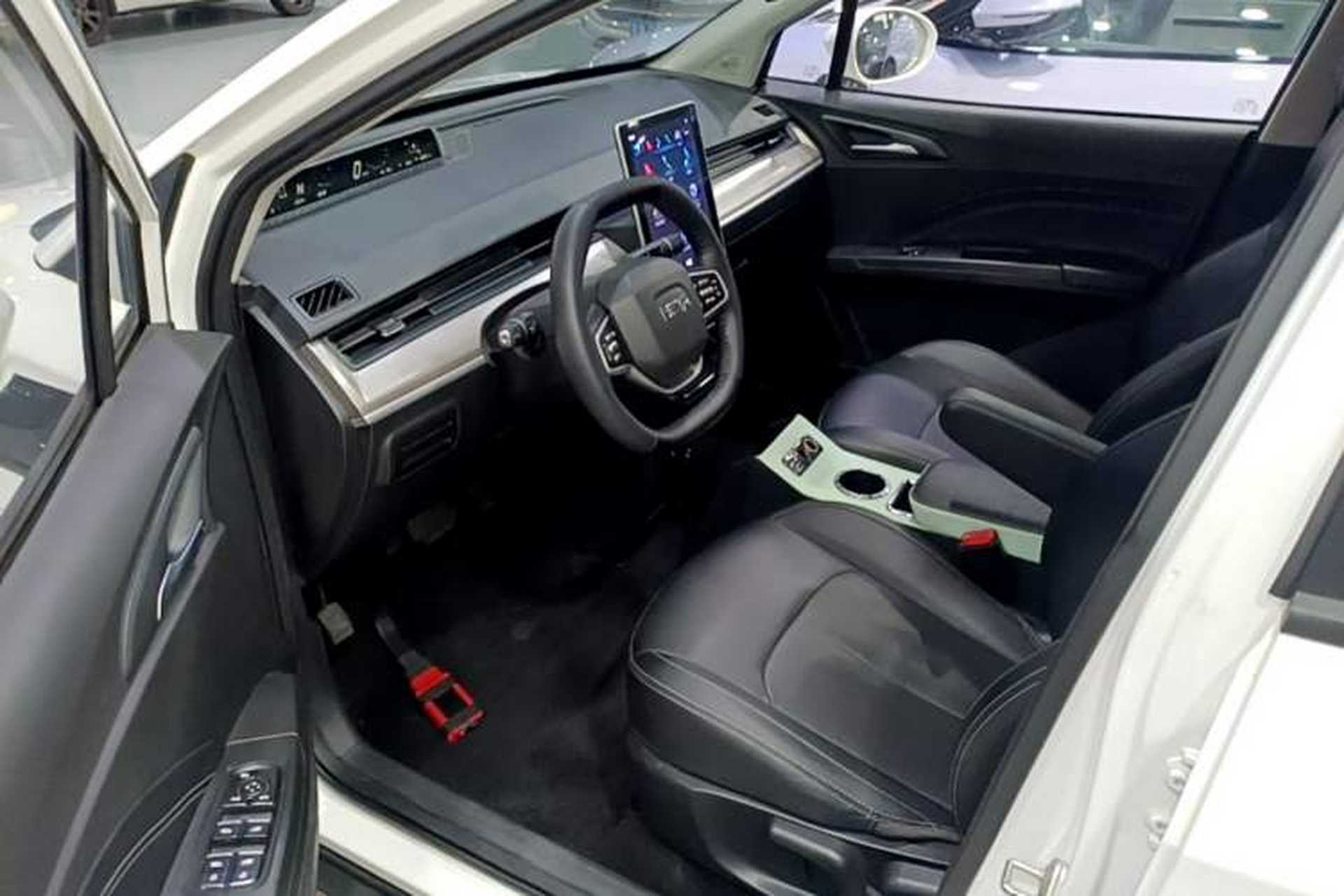 Used NETA V 2021 Long-Range Entertainment Edition Driver Seat