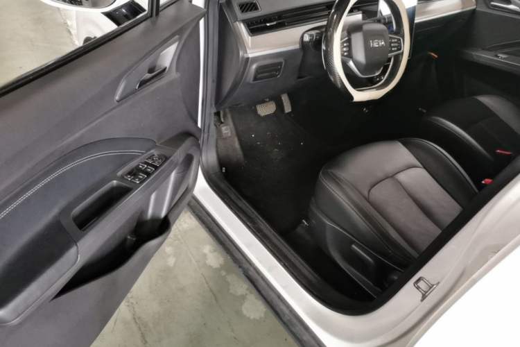 Used NETA V 2021 Long-Range Smart Edition Driver Seat